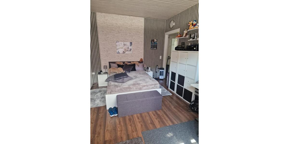 Erdgeschoßwohnung Nordenham - 8 Zimmer, 155 m&sup2;, 1.315&euro; | Angebot:26669473