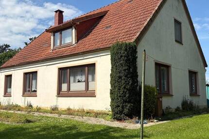 Ihr Zuhause an der Nordsee - Haus mit großem Grundstück in Tossens
