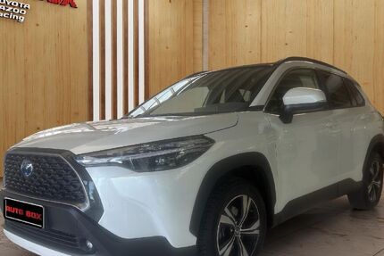 Toyota Corolla Cross 7.000 km 33.890 &euro; Bremerhaven 27580