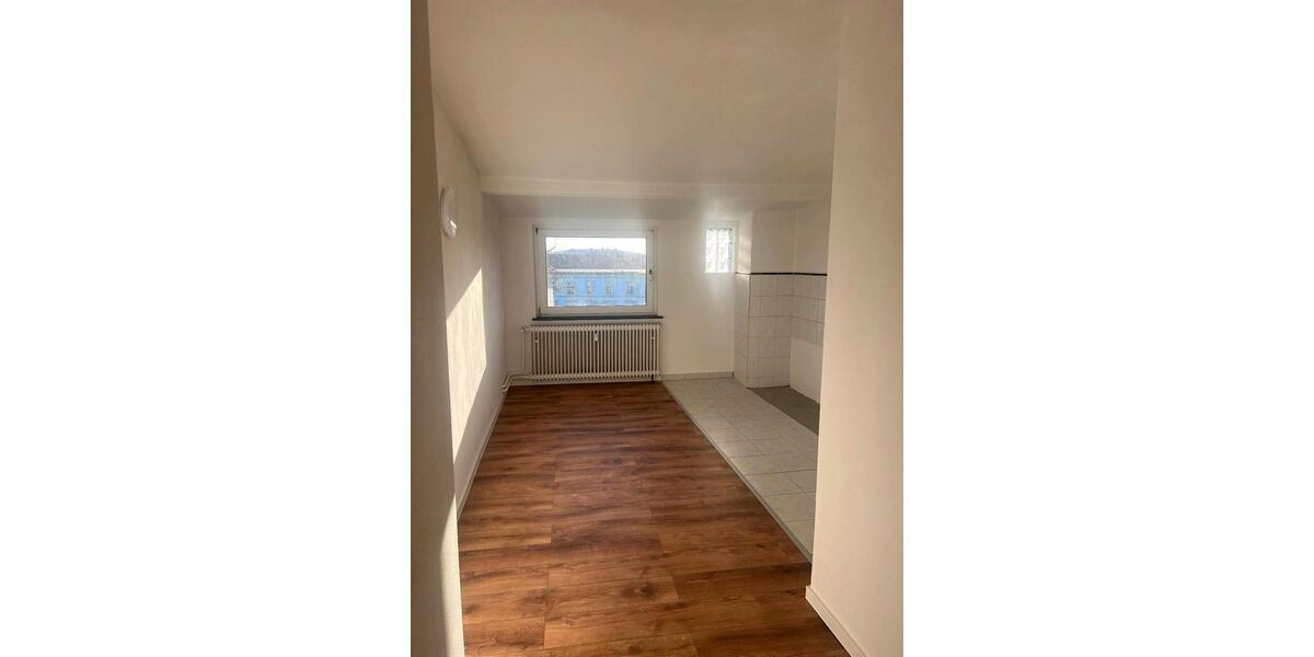 Etagenwohnung Wilhelmshaven Heppens - 4 Zimmer, 105 m&sup2;, 435&euro; | Angebot:25855656