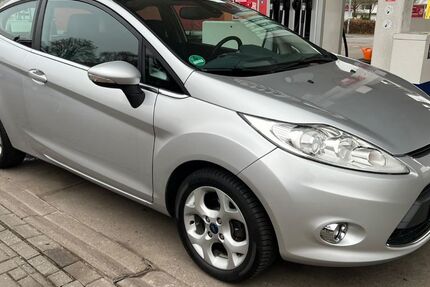 Ford Fiesta 233.000 km 2.999 &euro; Nordenham 26954