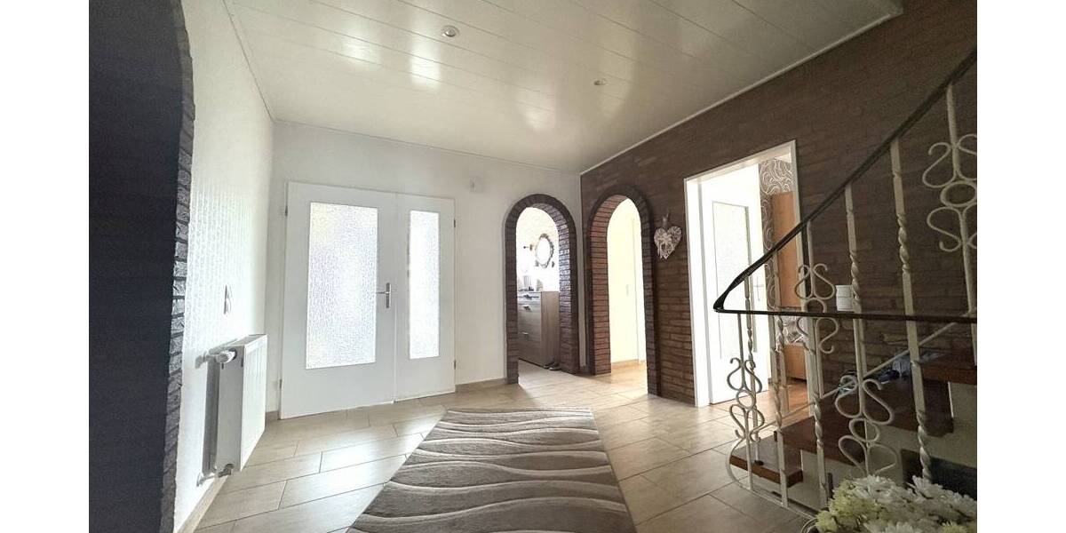 Einfamilienhaus Nordenham - 7 Zimmer, 188 m&sup2;, 349.000&euro; | Angebot:26153978