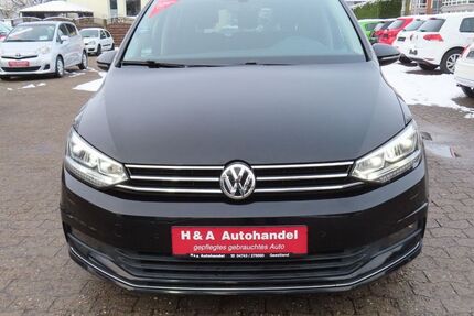 VW Touran 119.293 km 15.999 &euro; Geestland 27607