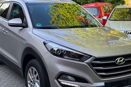 Hyundai TUCSON 138.000 km 10.499 &euro; Stadland 26935