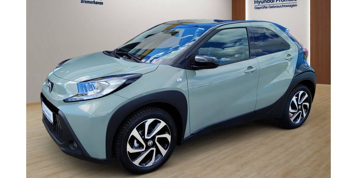 Toyota Aygo (X) 2.800 km 17.490 &euro; Bremerhaven 27568