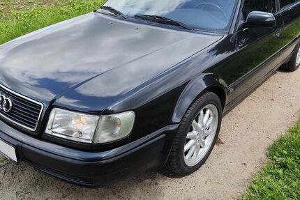 Audi 100