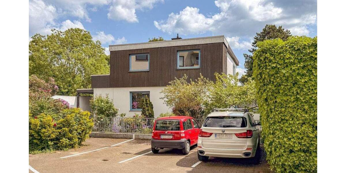 Einfamilienhaus Bremerhaven Lehe - 8 Zimmer, 258 m&sup2;, 399.000&euro; | Angebot:25835579