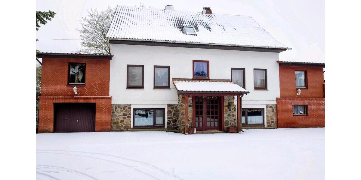 Einfamilienhaus Beverstedt - 8 Zimmer, 240 m&sup2;, 2.950&euro; | Angebot:24773878