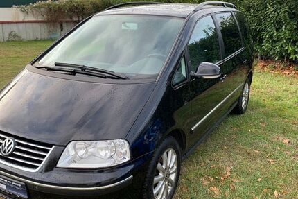VW Sharan 189.000 km 4.950 € Bremen 28239
