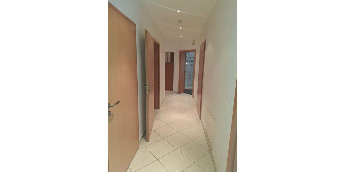 Etagenwohnung Bremerhaven Lehe - 3 Zimmer, 82 m&sup2;, 750&euro; | Angebot:25669771