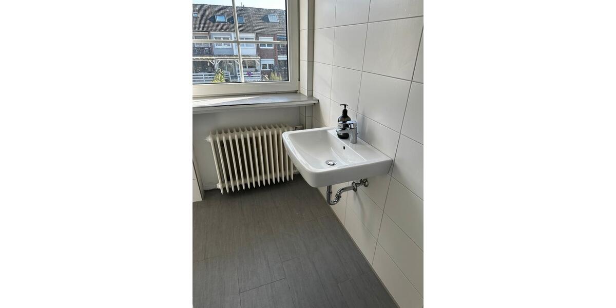 Reihenhaus Bremerhaven Schiffdorferdamm - 5 Zimmer, 130 m&sup2;, 250.000&euro; | Angebot:26112105