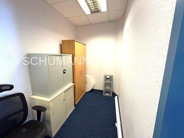 Gewerbeobjekt Wilhelmshaven Heppens - 4 Zimmer, 180 m&sup2;, 1.260&euro; | Angebot:26143268