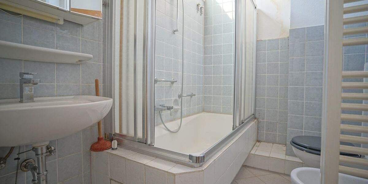 Reihenmittelhaus Bremerhaven Lehe - 4 Zimmer, 95 m&sup2;, 219.000&euro; | Angebot:24723552