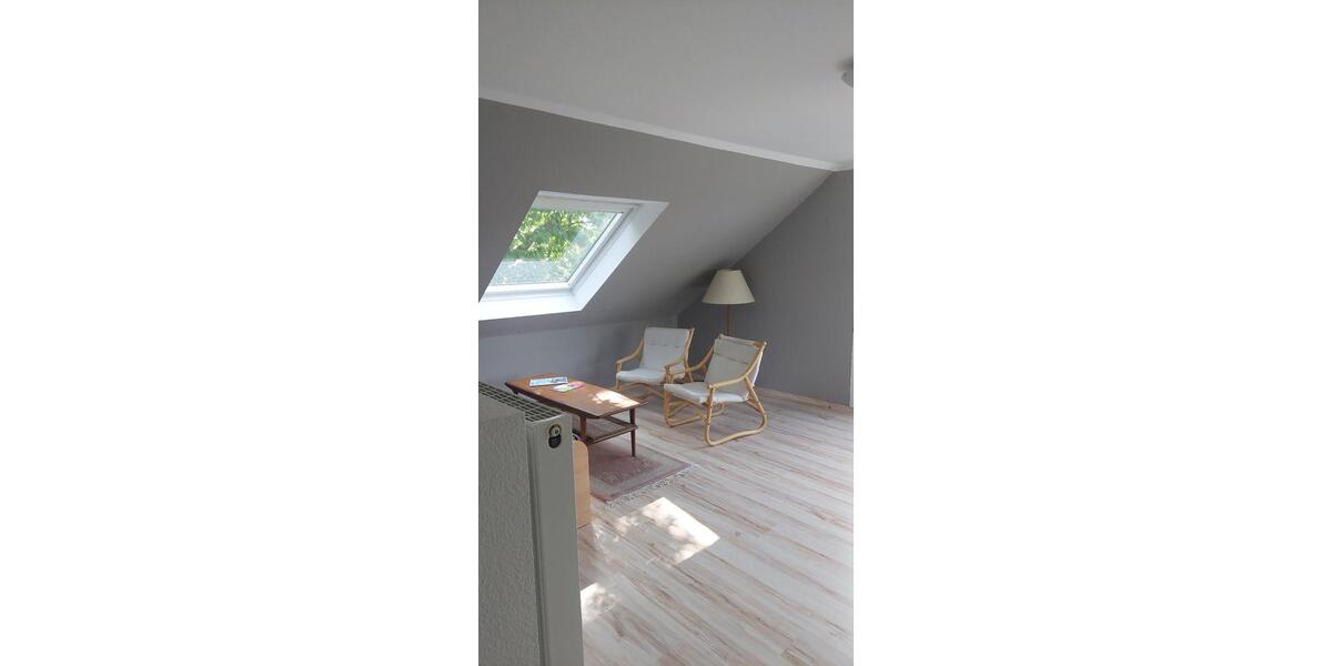 Dachgeschoßwohnung Wilhelmshaven Heppens - 2 Zimmer, 50 m&sup2;, 595&euro; | Angebot:26087042