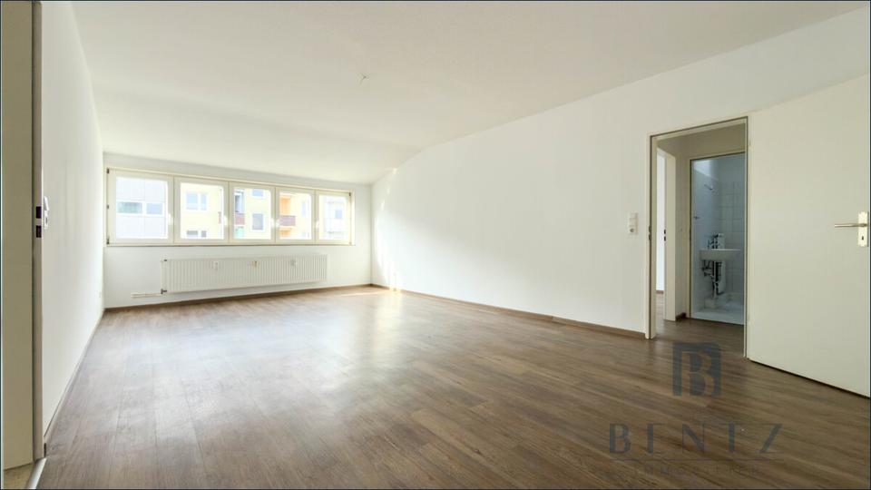 Etagenwohnung Bremerhaven Mitte - 2 Zimmer, 63 m&sup2;, 495&euro; | Angebot:25872889