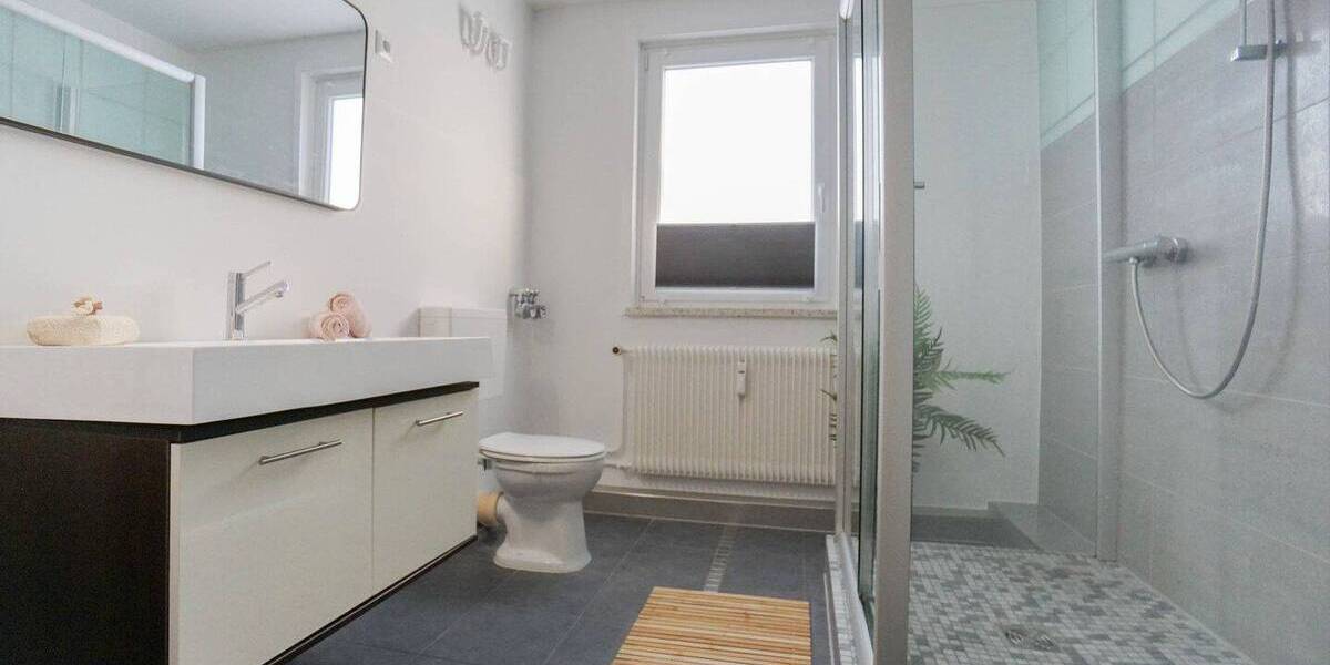 Etagenwohnung Bremerhaven Geestemünde - 2 Zimmer, 62 m&sup2;, 129.990&euro; | Angebot:26080604