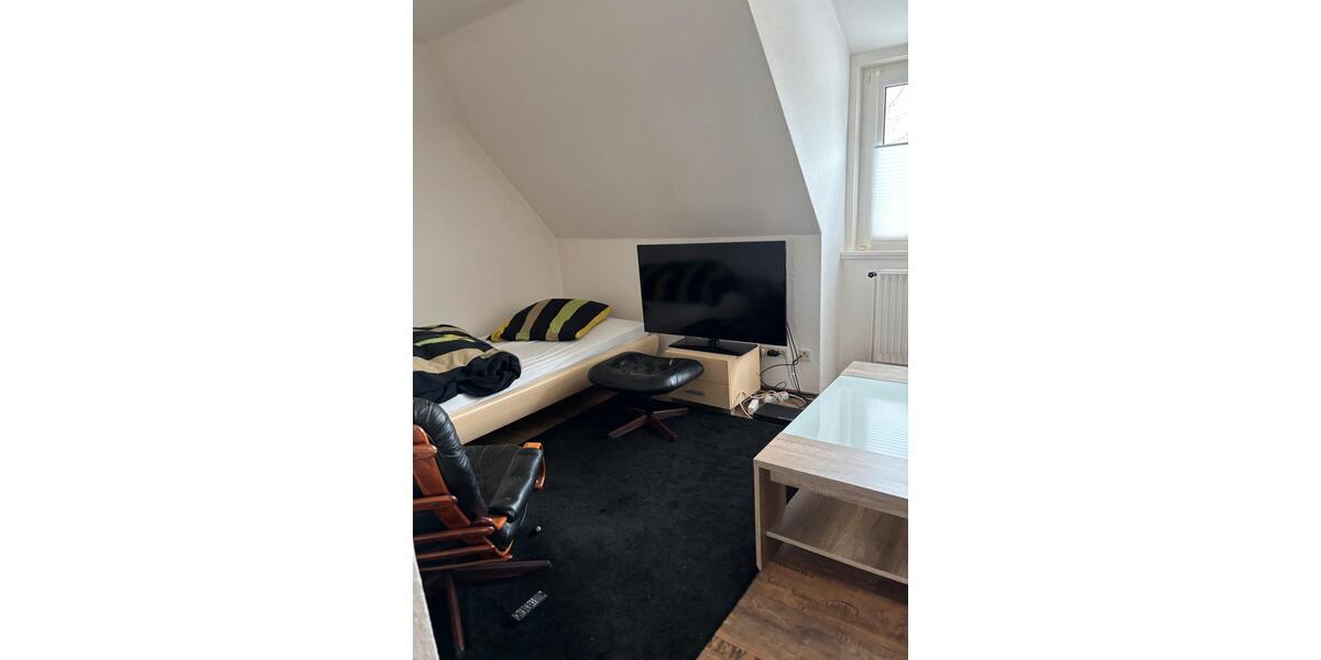 1 Zi-DG-Whg, Küche, Bad 1 zimmer