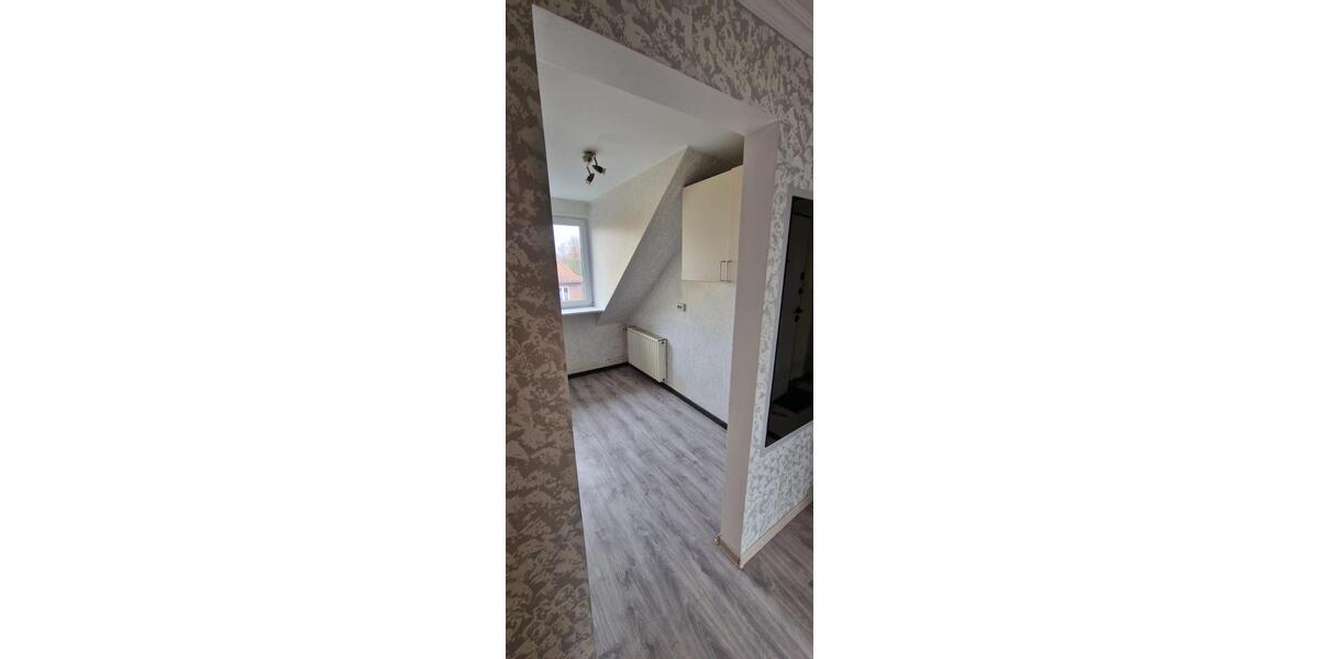 Dachgeschoßwohnung Wilhelmshaven Heppens - 3 Zimmer, 75 m&sup2;, 67.900&euro; | Angebot:26042698