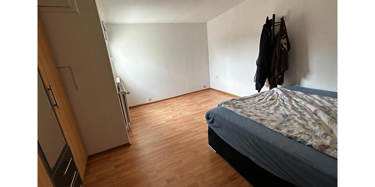 Dachgeschoßwohnung Bremerhaven Mitte - 4 Zimmer, 94 m&sup2;, 129.000&euro; | Angebot:26588513