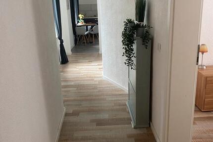 Wohnung Bremerhaven Mitte - 3 Zimmer, 65 m&sup2;, 20&euro; | Angebot:26398834