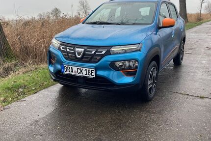 Dacia Spring 49.914 km 8.500 &euro; Stadland 26035