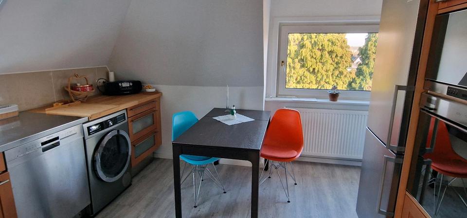 Dachgeschoßwohnung Bremerhaven Lehe - 3 Zimmer, 64 m&sup2;, 800&euro; | Angebot:25933046