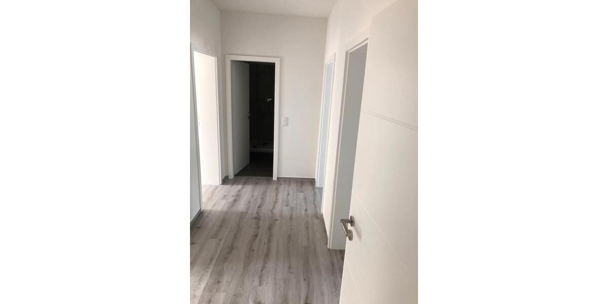 Hochparterre Bremerhaven Schiffdorferdamm - 3 Zimmer, 67 m&sup2;, 800&euro; | Angebot:26334862