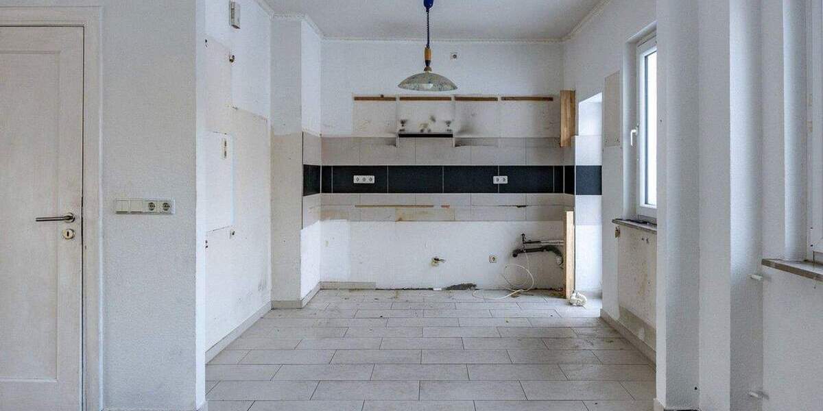 Reihenmittelhaus Bremerhaven Lehe - 8 Zimmer, 144 m&sup2;, 199.900&euro; | Angebot:25098047