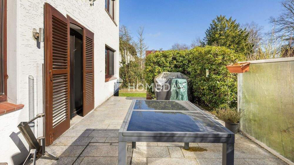 Mehrfamilienhaus, Wohnhaus Bremerhaven Geestemünde - 8 Zimmer, 240 m&sup2;, 499.000&euro; | Angebot:25896685