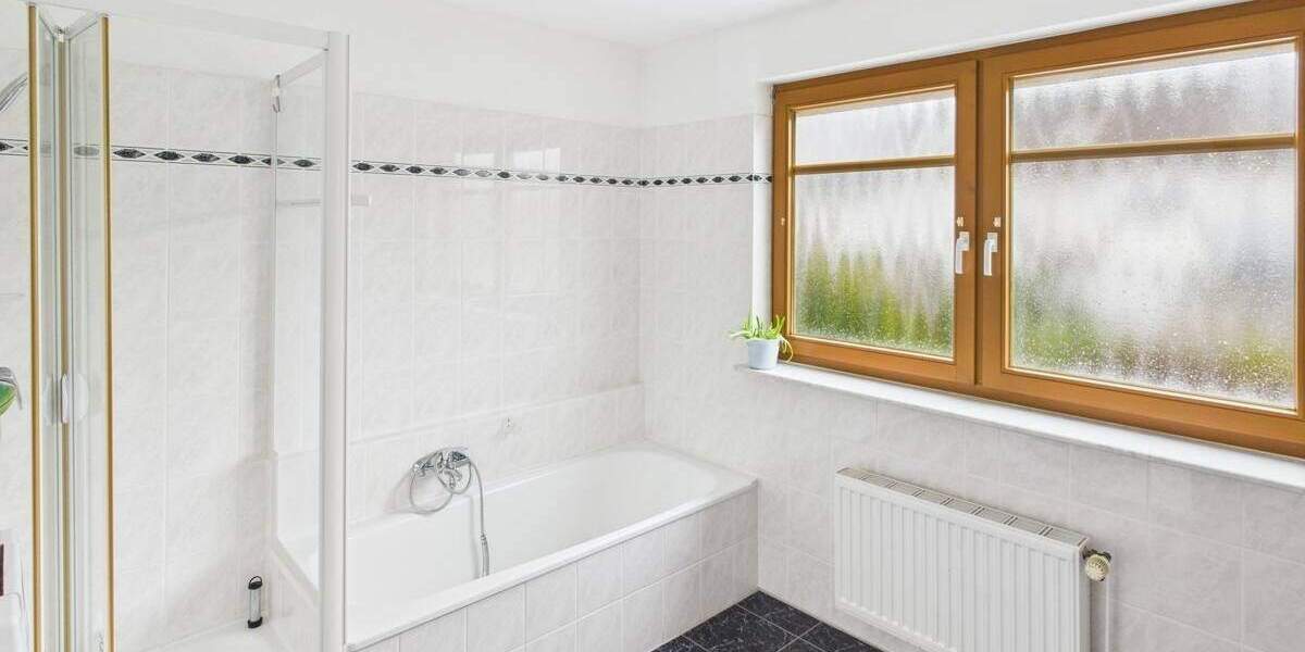 Reihenmittelhaus Bremerhaven Lehe - 6 Zimmer, 175 m&sup2;, 359.000&euro; | Angebot:24916557