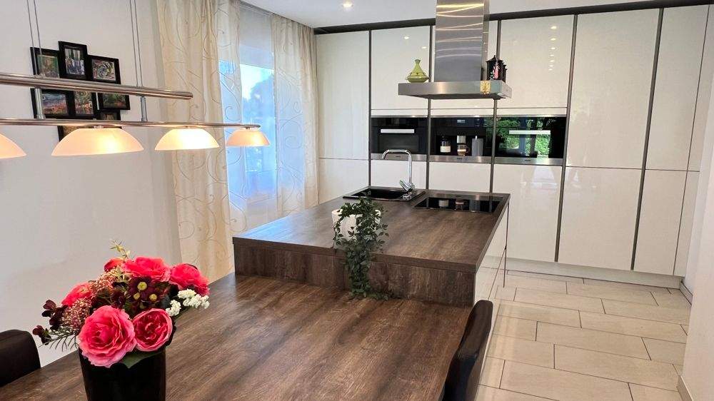 Einfamilienhaus Wilhelmshaven Heppens - 7 Zimmer, 215 m&sup2;, 469.000&euro; | Angebot:25671292