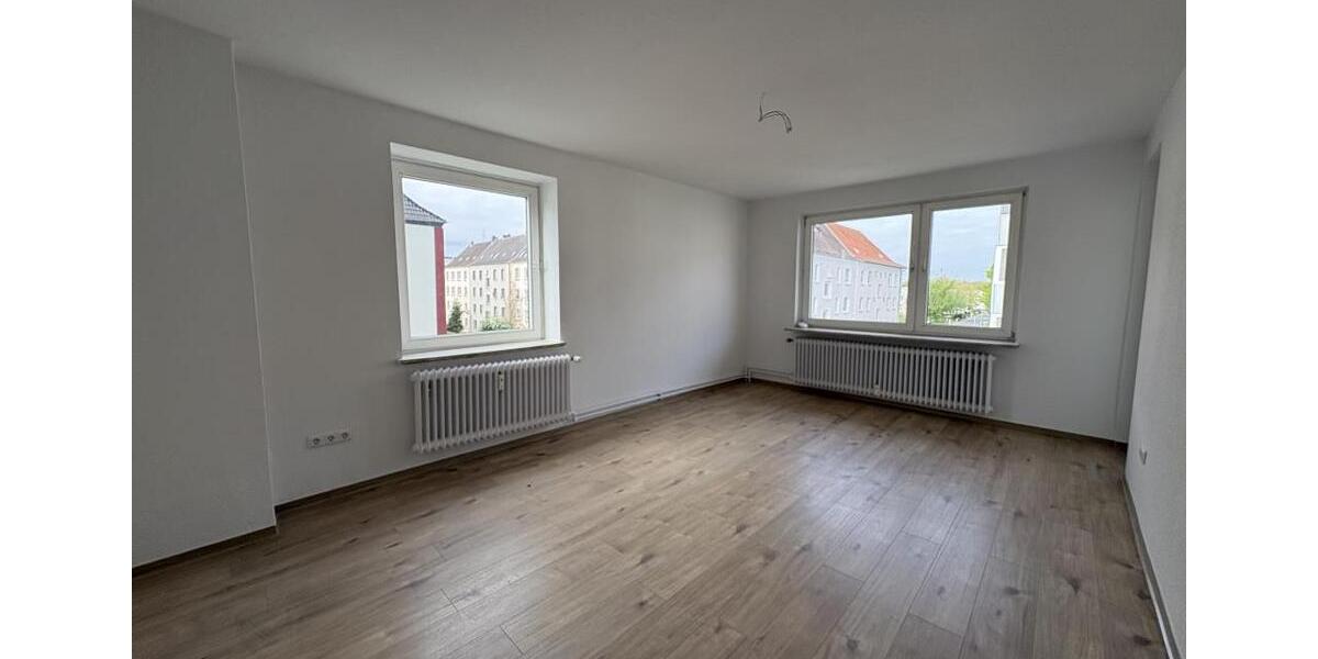 Etagenwohnung Bremerhaven - 4 Zimmer, 82 m&sup2;, 599&euro; | Angebot:26538671