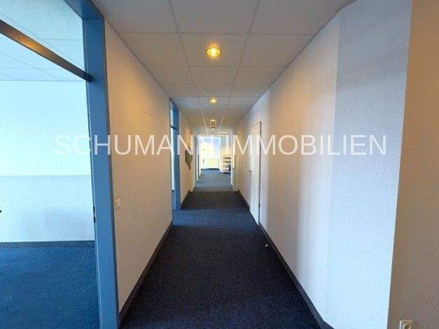 Gewerbeobjekt Wilhelmshaven Heppens - 4 Zimmer, 180 m&sup2;, 1.260&euro; | Angebot:26143268