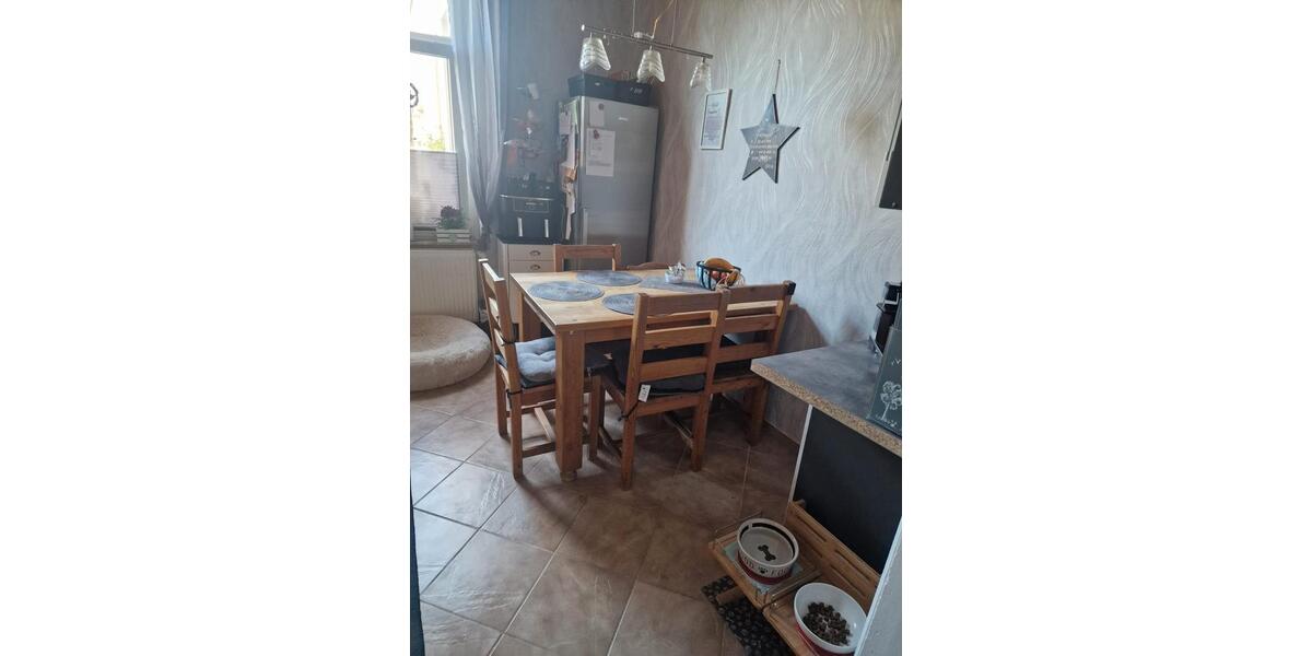 Erdgeschoßwohnung Nordenham - 8 Zimmer, 155 m&sup2;, 1.315&euro; | Angebot:26669473