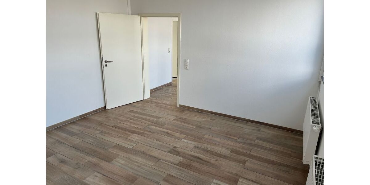 Provisionsfrei* Gewerbehof - 2 Bürogebäude, 240 m² Lager & 13 Garagen direkt am Wasser - Gewerbeobjekt Bremerhaven Fischereihafen (Stadtteil) | Angebot:24480932
