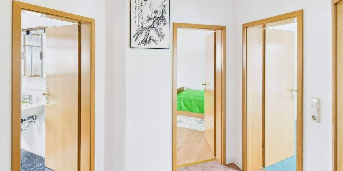 Reihenmittelhaus Bremerhaven Lehe - 6 Zimmer, 175 m&sup2;, 359.000&euro; | Angebot:24916557