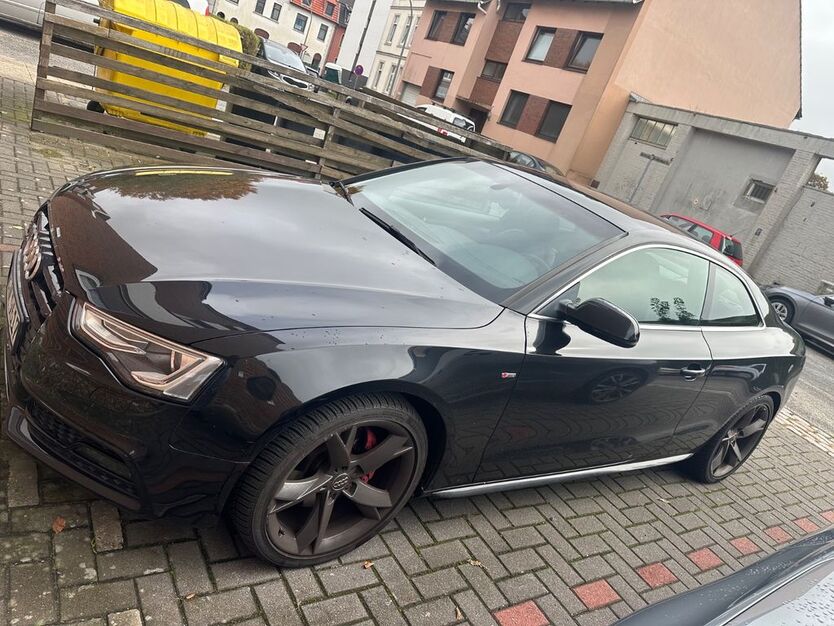 Audi A5 265.000 km 11.500 € Bremerhaven 27572