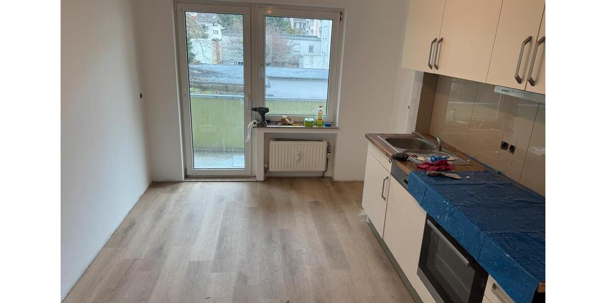 Etagenwohnung Bremerhaven Schiffdorferdamm - 3 Zimmer, 78 m&sup2;, 720&euro; | Angebot:25444875