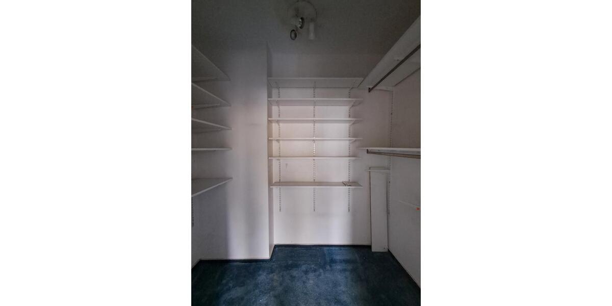 Etagenwohnung Bremerhaven Geestemünde - 4 Zimmer, 124 m&sup2;, 675&euro; | Angebot:26214579