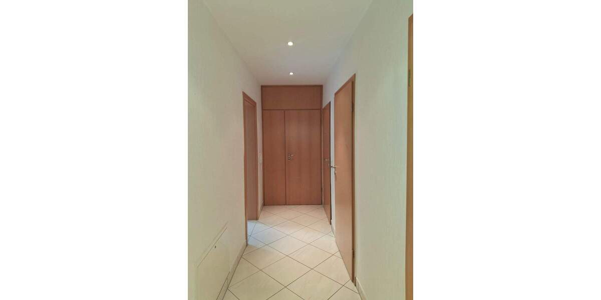 Etagenwohnung Bremerhaven Lehe - 3 Zimmer, 82 m&sup2;, 750&euro; | Angebot:25669771