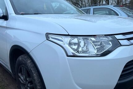 Mitsubishi Outlander 250.000 km 6.900 € Wilhelmshaven 26389