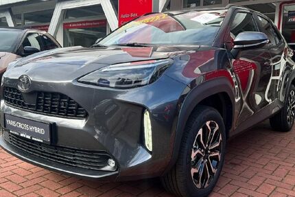 Toyota Yaris Cross 2.500 km 31.950 &euro; Bremerhaven 27580