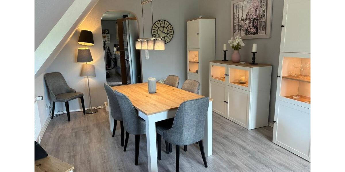 Dachgeschoßwohnung Bremerhaven Schiffdorferdamm - 3 Zimmer, 96 m&sup2;, 199.000&euro; | Angebot:25580552