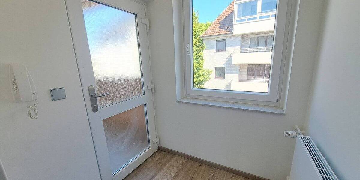 Etagenwohnung Bremerhaven Lehe - 2 Zimmer, 64 m&sup2;, 500&euro; | Angebot:26763299