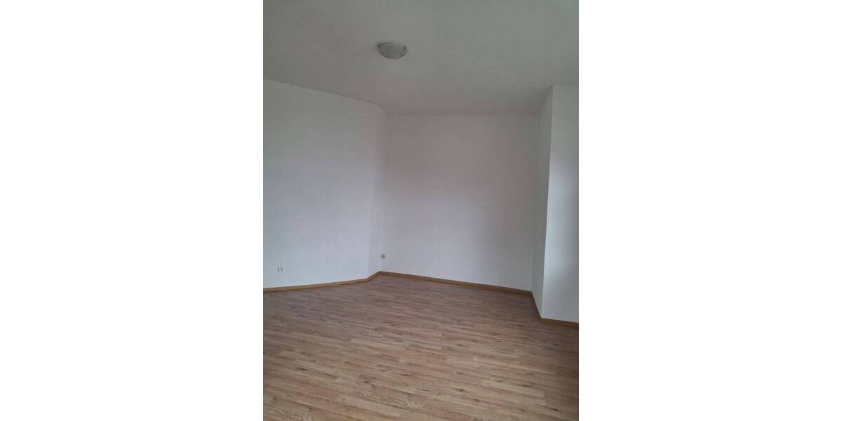 Etagenwohnung Bremerhaven Mitte - 3 Zimmer, 86 m&sup2;, 550&euro; | Angebot:26568855