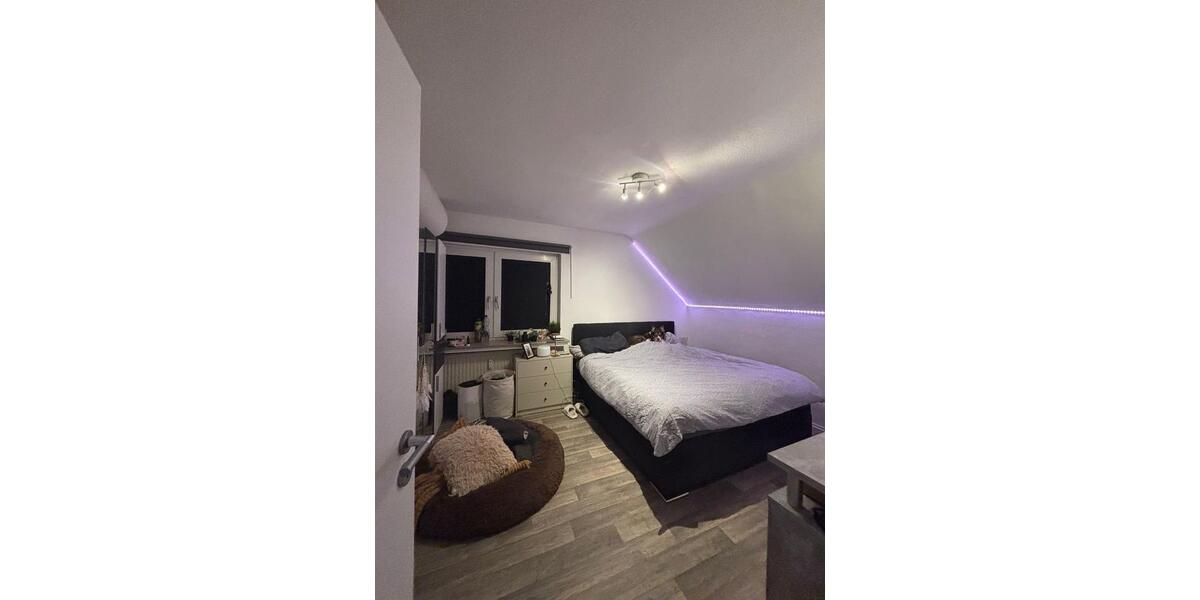 Dachgeschoßwohnung Bremerhaven Leherheide - 2 Zimmer, 65 m&sup2;, 570&euro; | Angebot:26008537