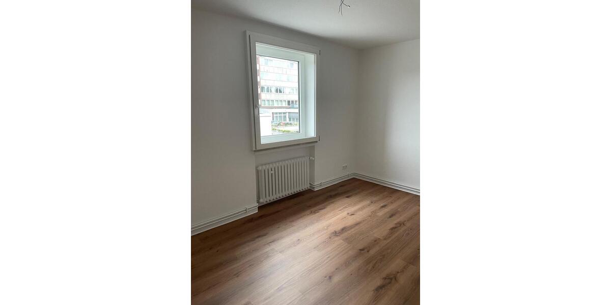 Etagenwohnung Bremerhaven Schiffdorferdamm - 2 Zimmer, 56 m&sup2;, 500&euro; | Angebot:26455521
