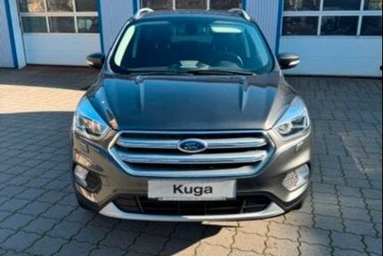 Ford Kuga 26.500 km 14.900 &euro; Geestland 27624