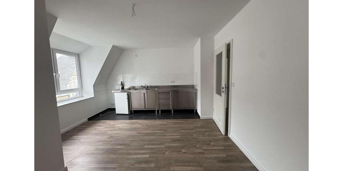 Etagenwohnung Bremerhaven Mitte - 2 Zimmer, 76 m&sup2;, 780&euro; | Angebot:26687892