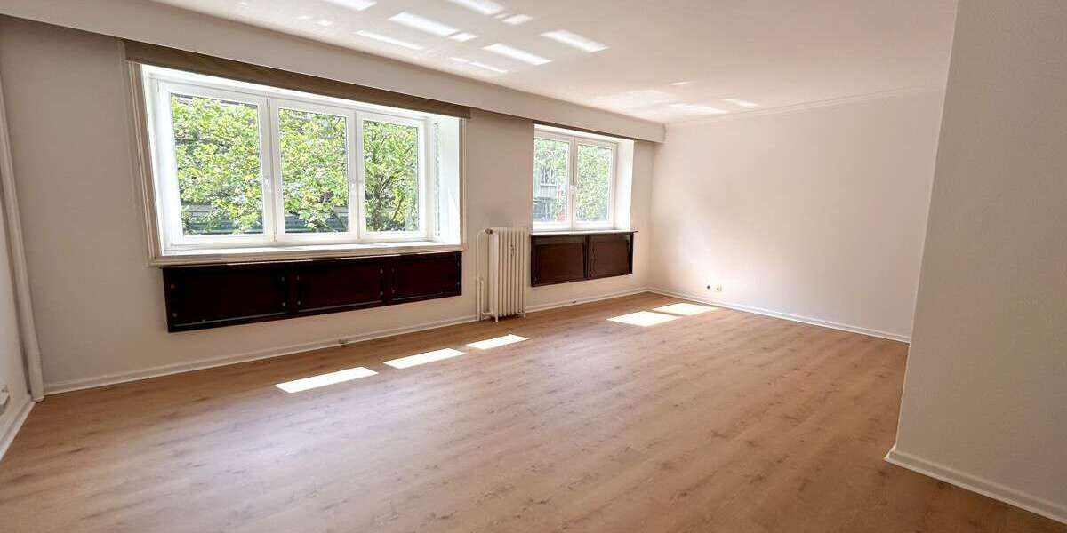 Etagenwohnung Bremerhaven Mitte - 2 Zimmer, 80 m&sup2;, 540&euro; | Angebot:27001664